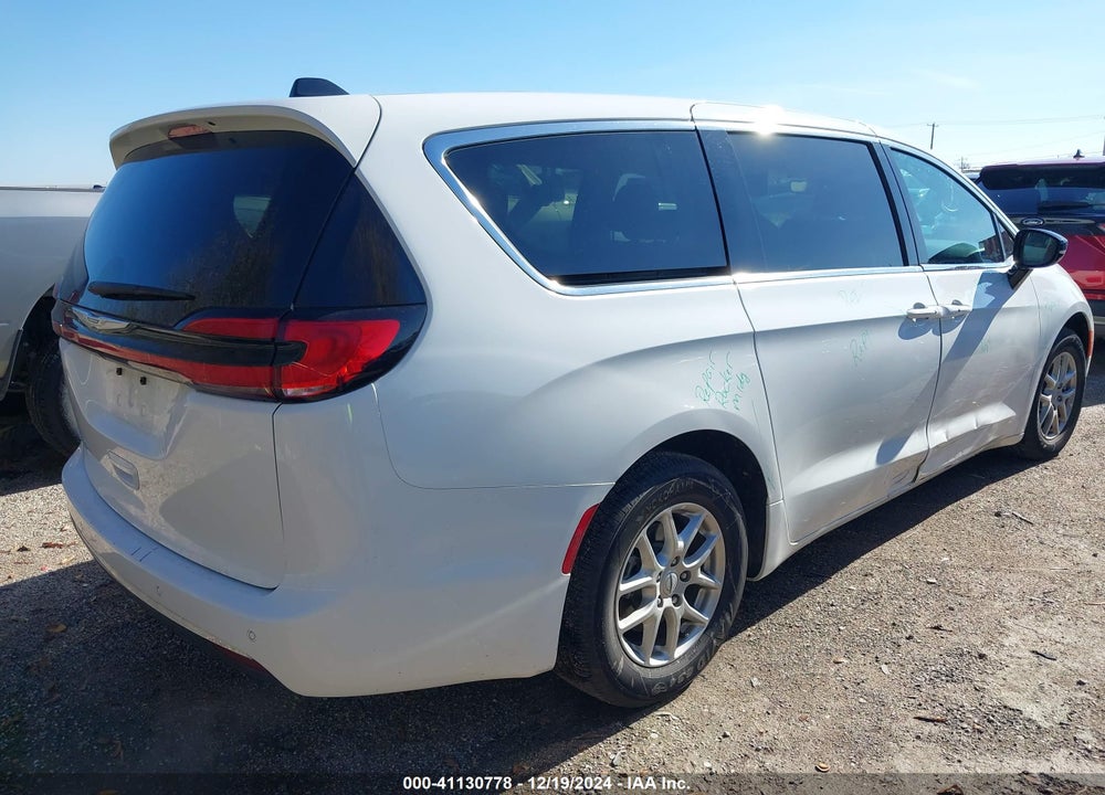 2024 CHRYSLER PACIFICA TOURING L VIN: 2C4RC1BG8RR179759