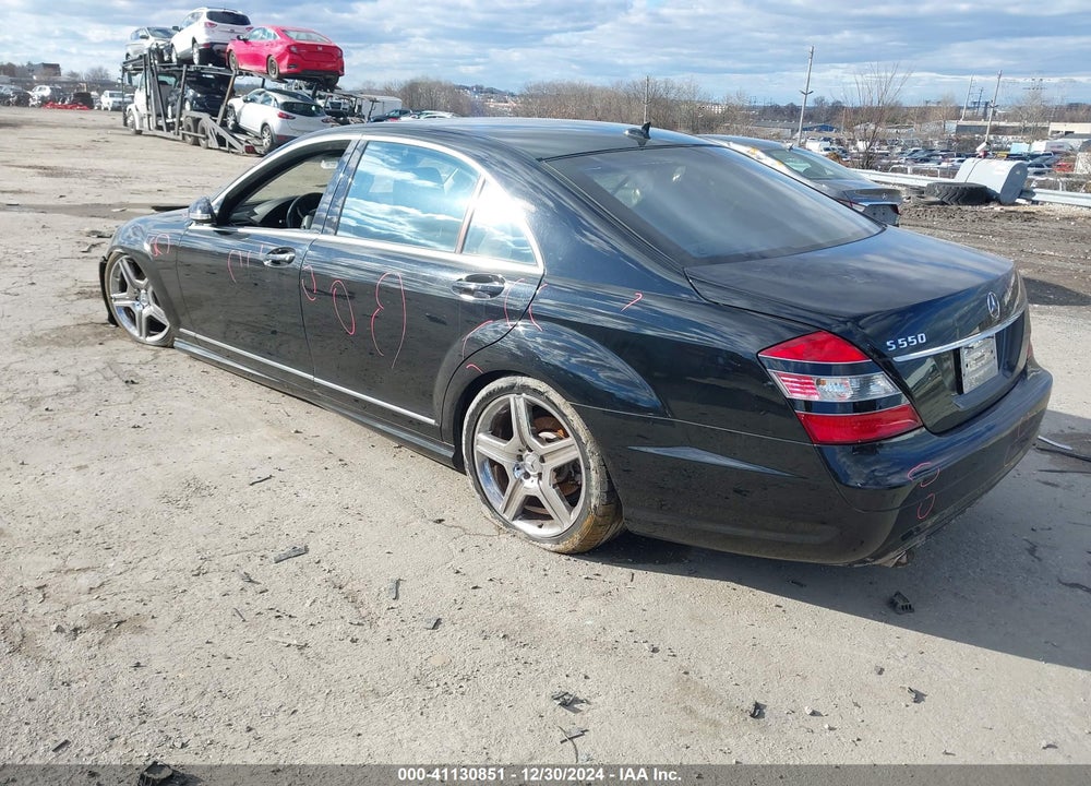 2008 MERCEDES-BENZ S 550 VIN: WDDNG71X38A216815