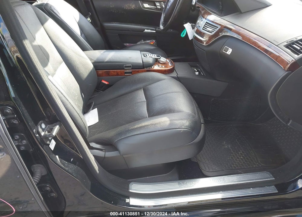2008 MERCEDES-BENZ S 550 VIN: WDDNG71X38A216815