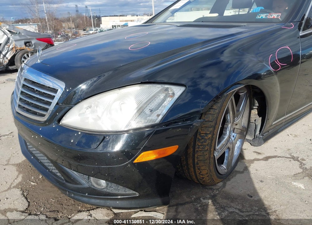 2008 MERCEDES-BENZ S 550 VIN: WDDNG71X38A216815