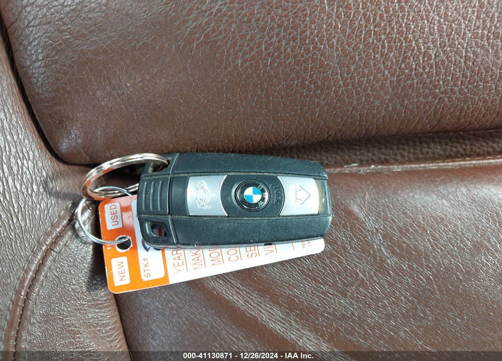 2013 BMW 135I VIN: WBAUN7C52DVM27107