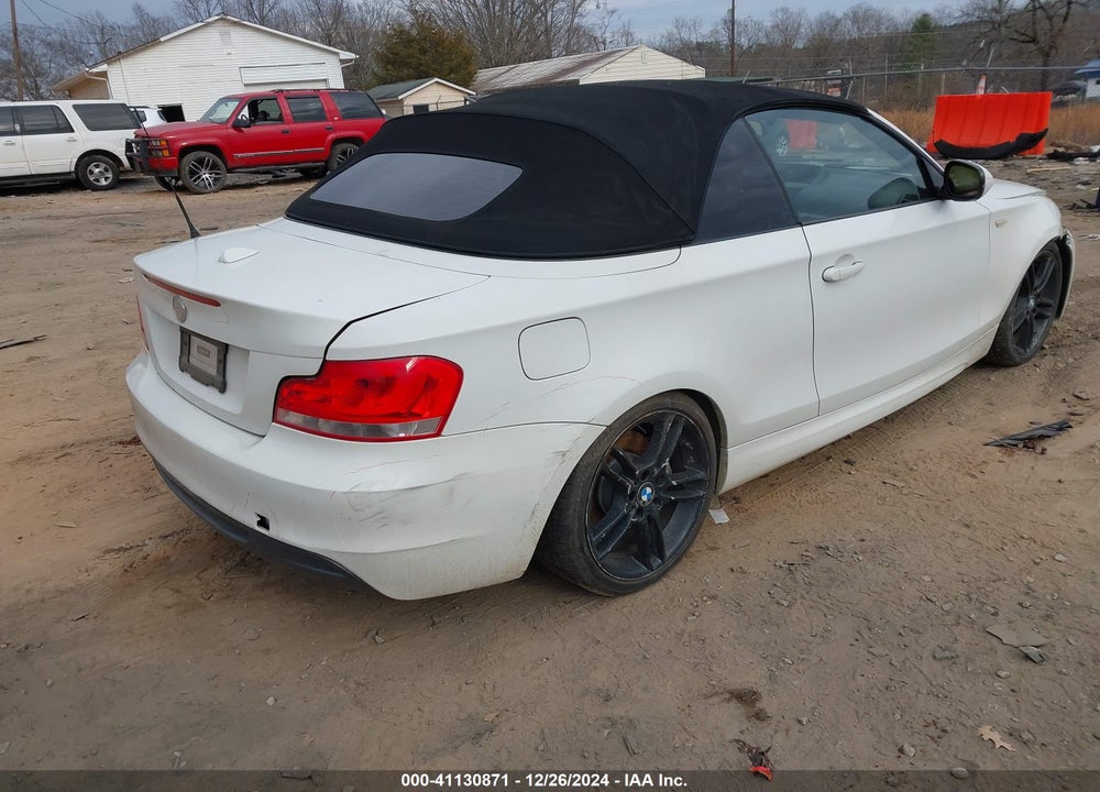 2013 BMW 135I VIN: WBAUN7C52DVM27107