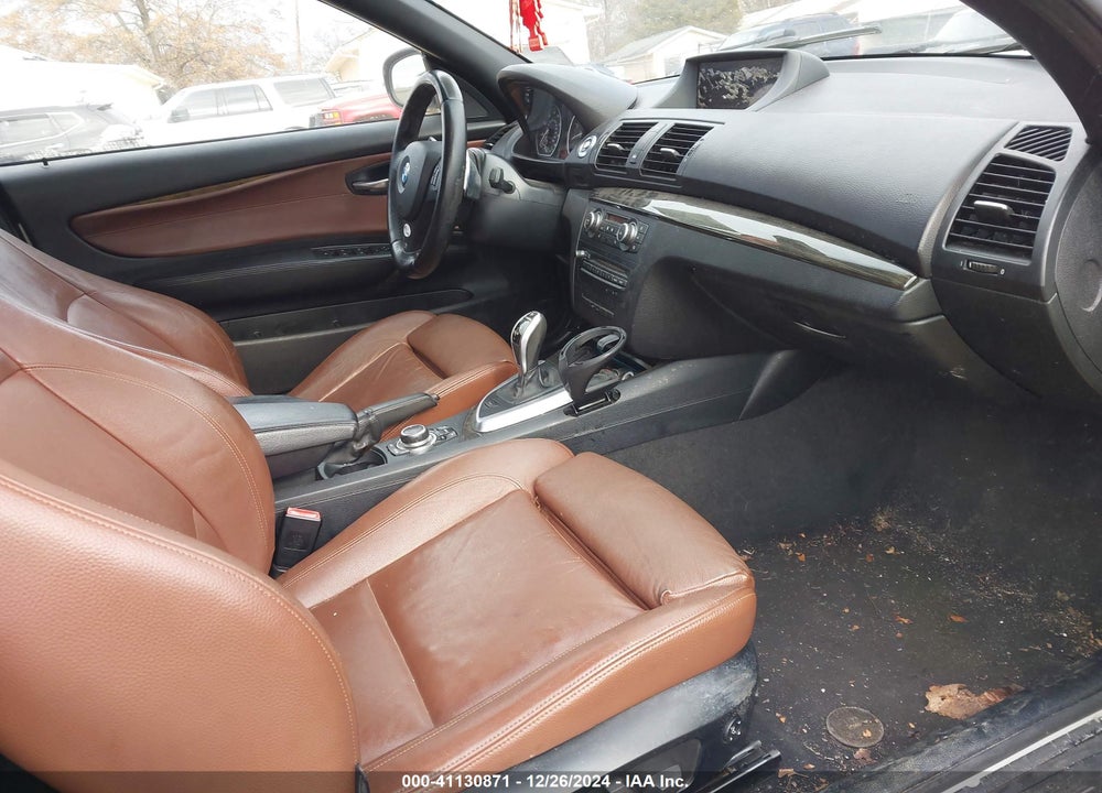 2013 BMW 135I VIN: WBAUN7C52DVM27107