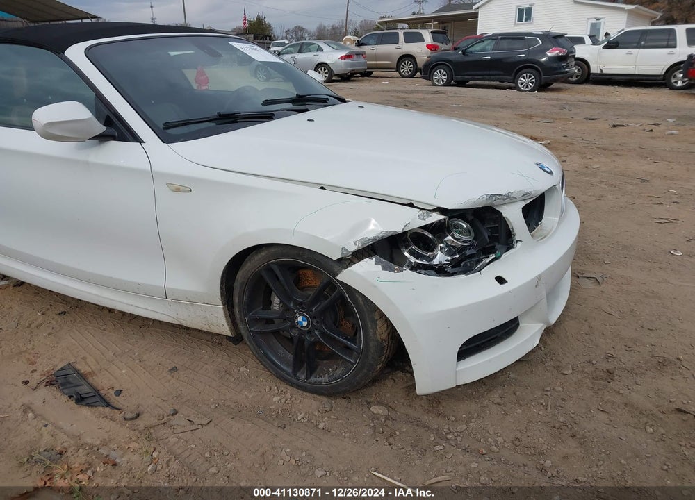 2013 BMW 135I VIN: WBAUN7C52DVM27107