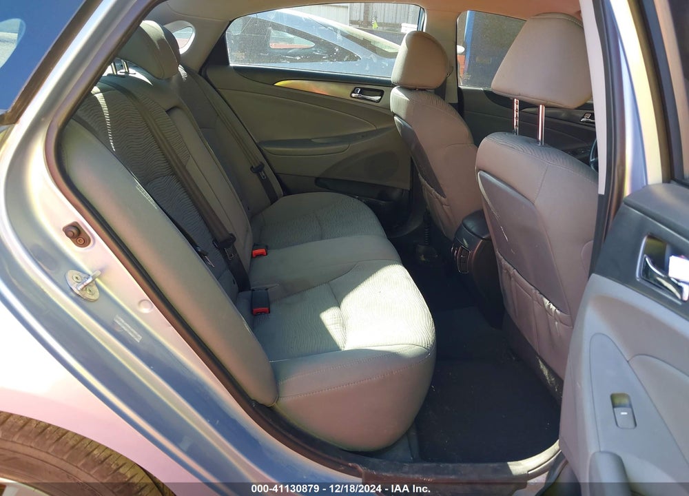 2013 HYUNDAI SONATA HYBRID VIN: KMHEC4A41DA086114