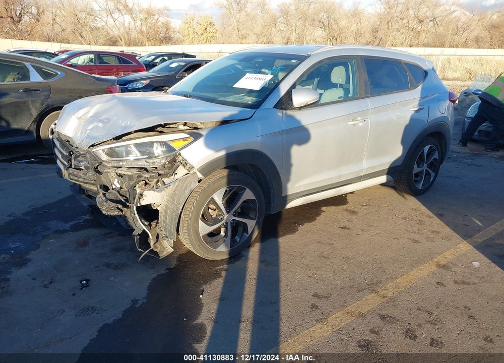 2017 HYUNDAI TUCSON SPORT VIN: KM8J3CA2XHU404887