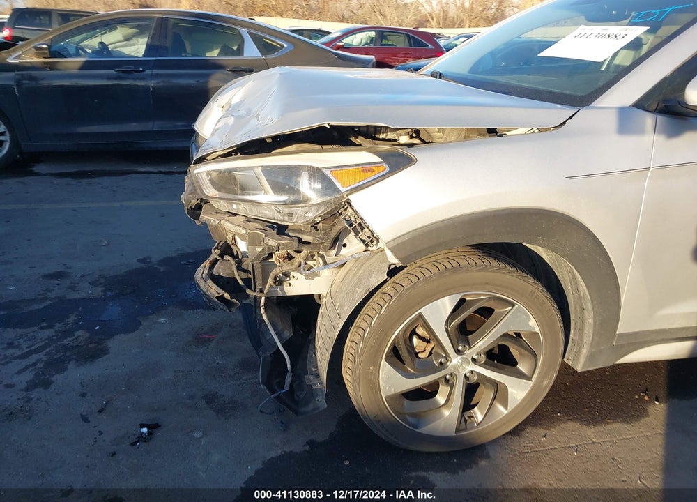 2017 HYUNDAI TUCSON SPORT VIN: KM8J3CA2XHU404887
