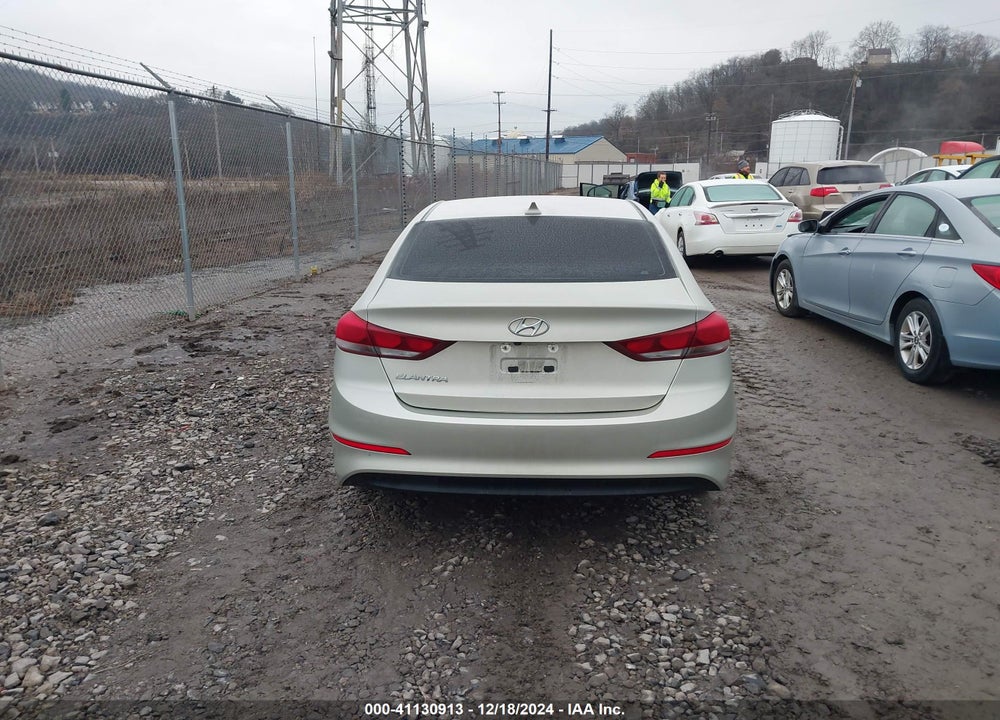 2018 HYUNDAI ELANTRA VALUE EDITION VIN: 5NPD84LF1JH390452