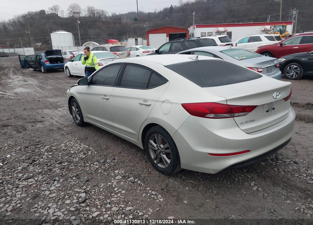 2018 HYUNDAI ELANTRA VALUE EDITION VIN: 5NPD84LF1JH390452