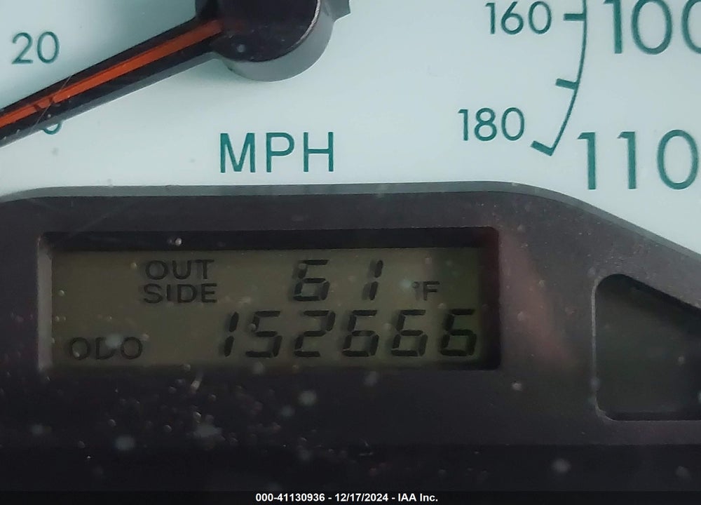 2004 TOYOTA COROLLA LE VIN: 1NXBR32E14Z338459