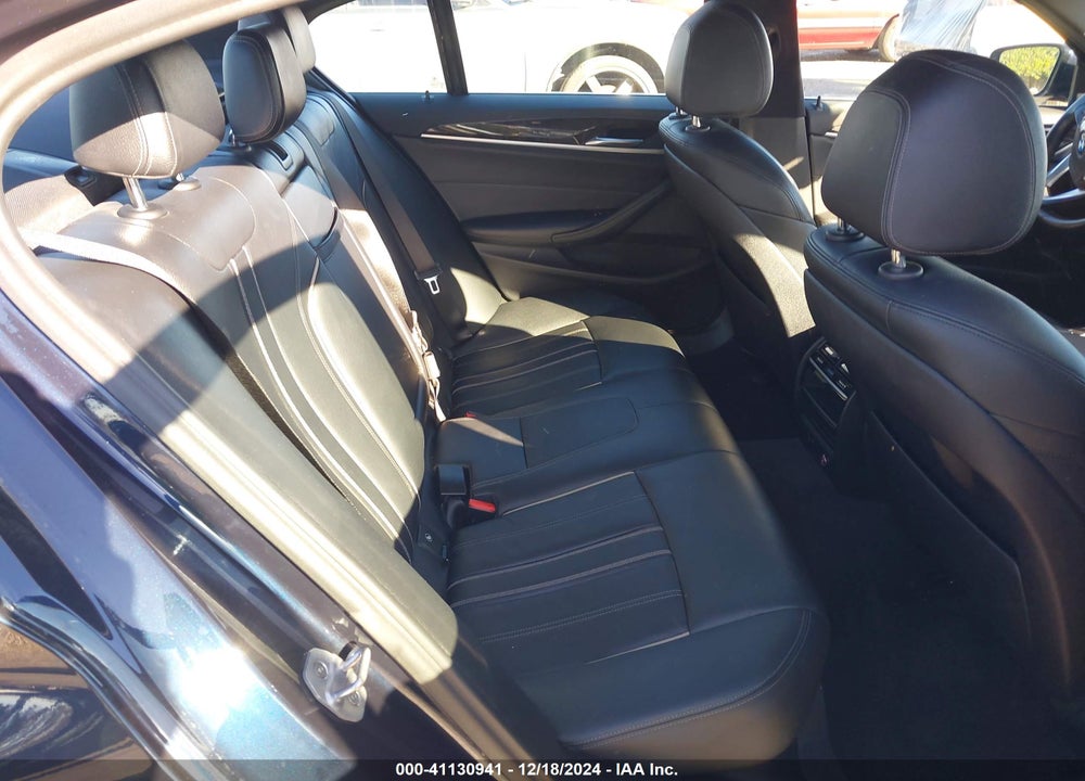2018 BMW 540 VIN: WBAJE5C53JG918048