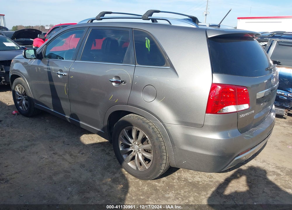 2011 KIA SORENTO SX V6 VIN: 5XYKW4A2XBG171446
