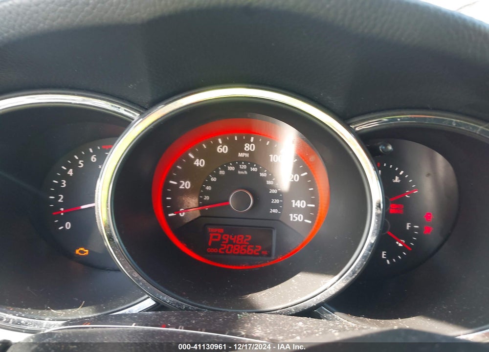 2011 KIA SORENTO SX V6 VIN: 5XYKW4A2XBG171446