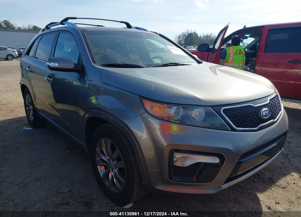 2011 KIA SORENTO SX V6 VIN: 5XYKW4A2XBG171446