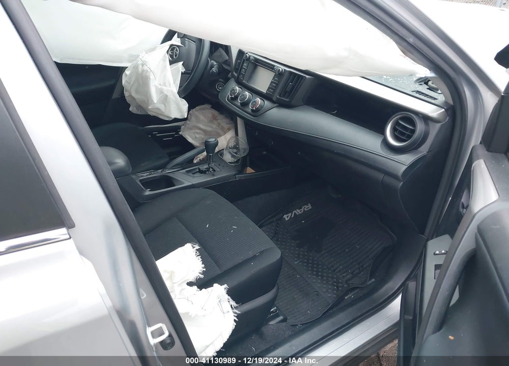 2018 TOYOTA RAV4 LE VIN: 2T3BFREV1JW789479
