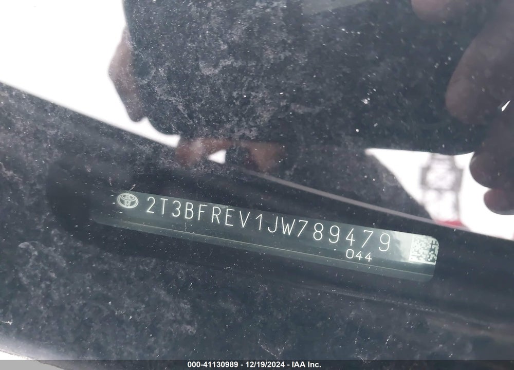 2018 TOYOTA RAV4 LE VIN: 2T3BFREV1JW789479