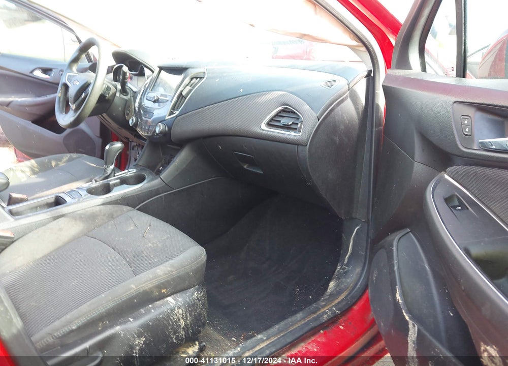 2018 CHEVROLET CRUZE LT AUTO VIN: 3G1BE6SM8JS651909
