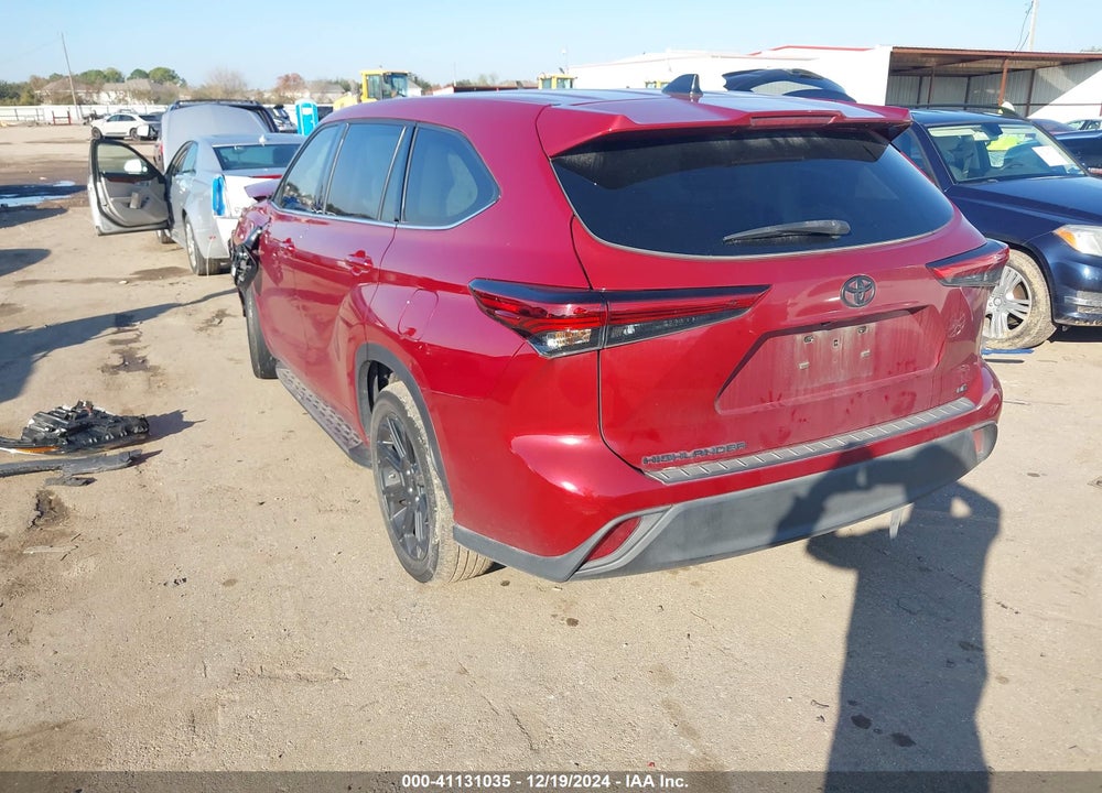 2022 TOYOTA HIGHLANDER LE VIN: 5TDZZRAH1NS132002
