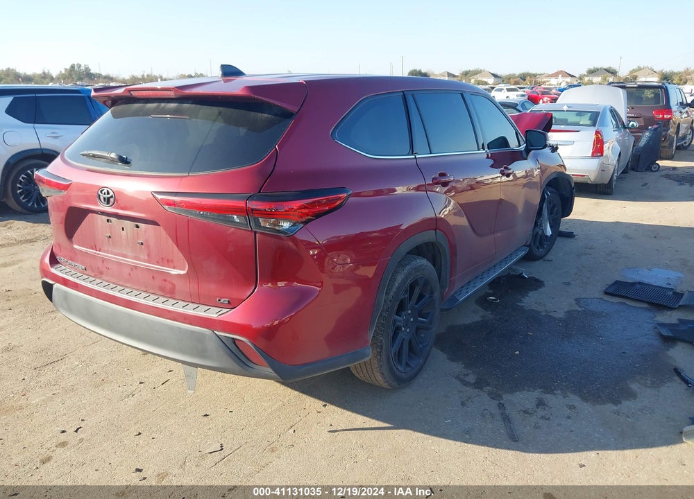 2022 TOYOTA HIGHLANDER LE VIN: 5TDZZRAH1NS132002