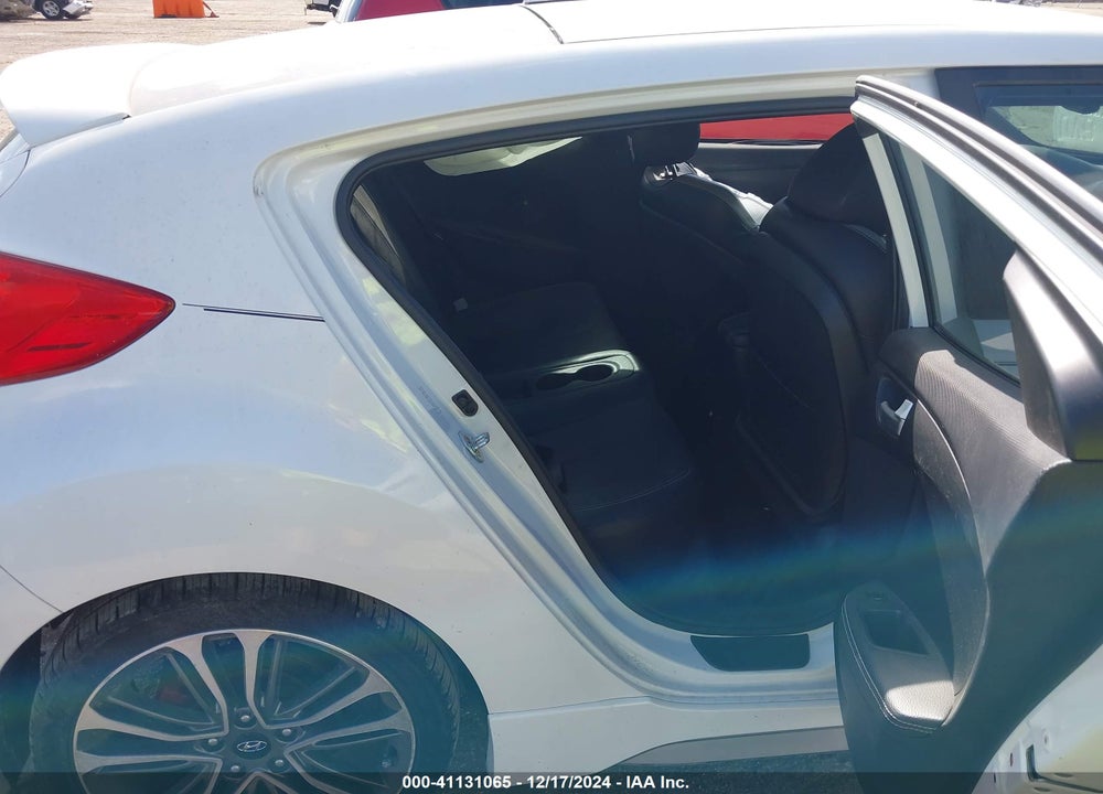2016 HYUNDAI VELOSTER TURBO VIN: KMHTC6AEXGU285726