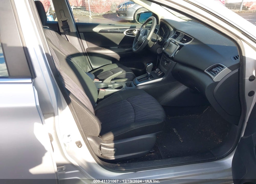 2019 NISSAN SENTRA SV VIN: 3N1AB7AP1KY360165