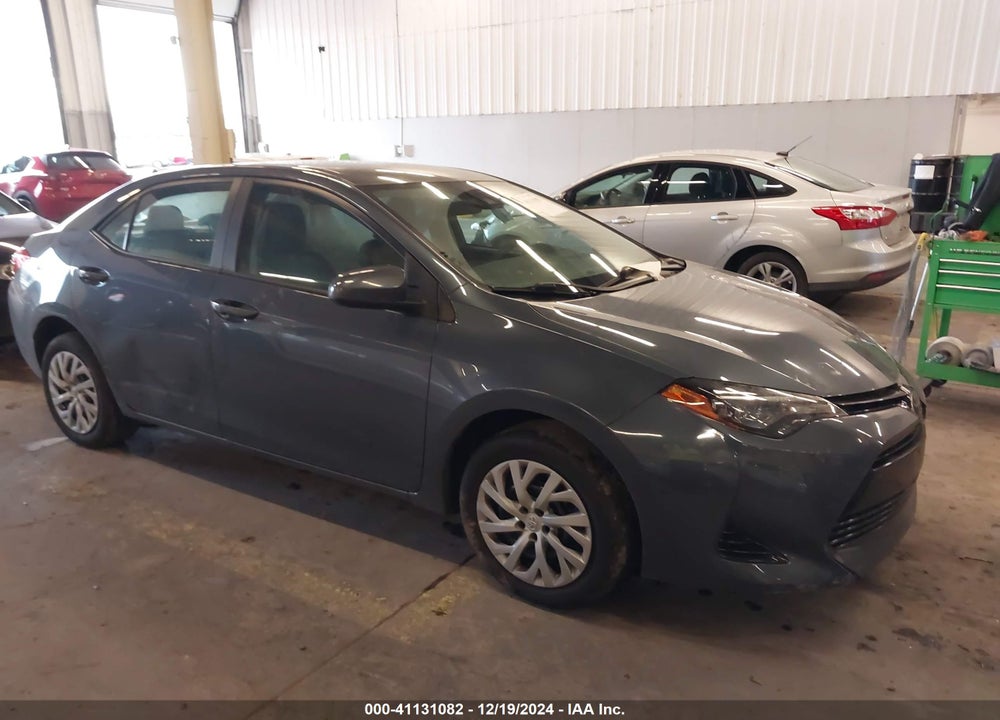 2018 TOYOTA COROLLA LE VIN: 2T1BURHE2JC105972