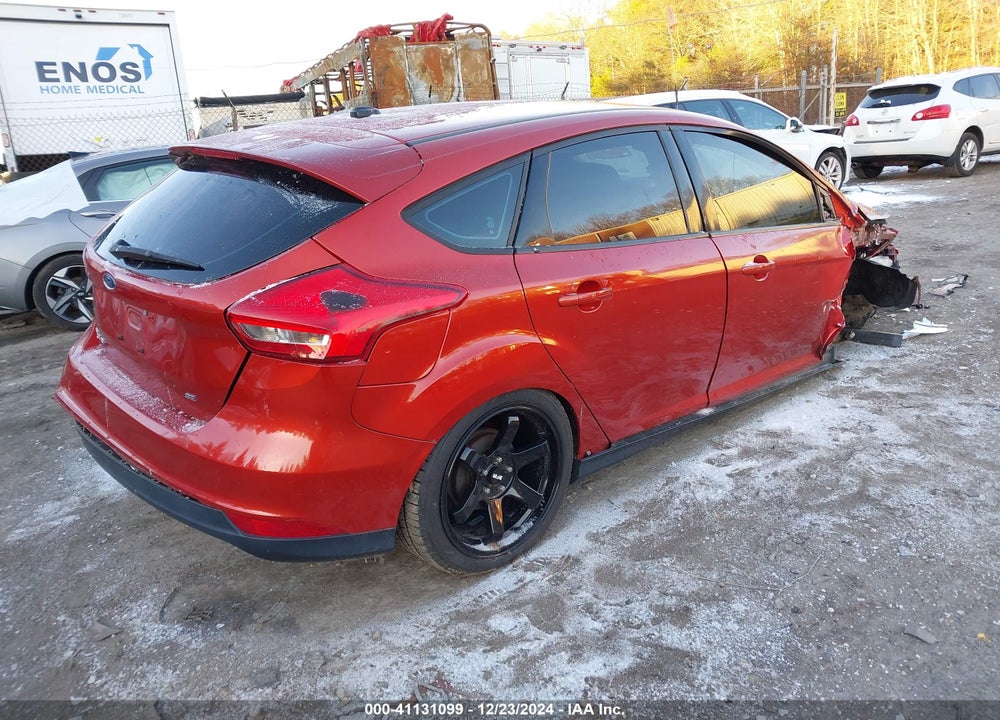 2018 FORD FOCUS SE VIN: 1FADP3K27JL316739