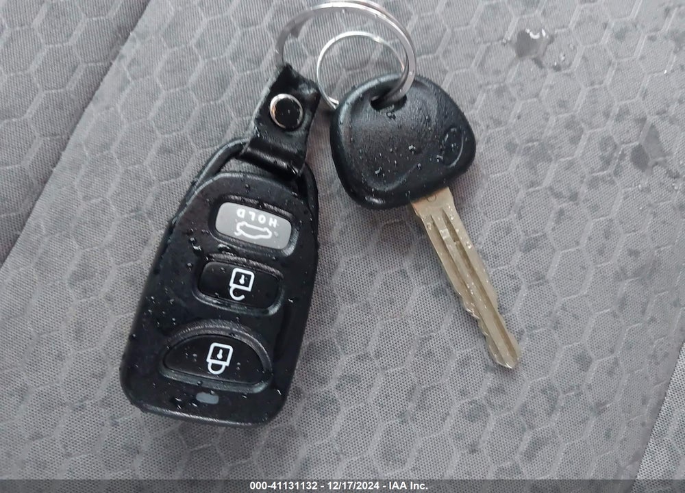 2020 HYUNDAI ELANTRA VIN: 5NPD74LFXLH550043