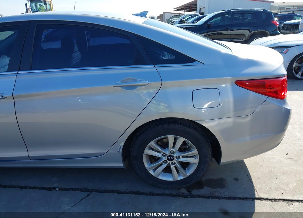 2013 HYUNDAI SONATA VIN: 5NPEB4AC8DH578405