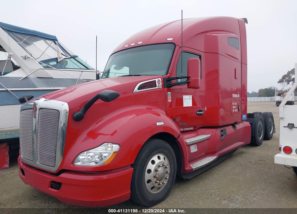 2018 KENWORTH T680 VIN: 1XKYDP9X8JJ135548
