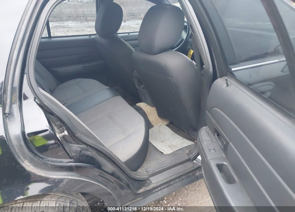 2011 FORD CROWN VICTORIA POLICE INTERCEPTOR VIN: 2FABP7BV1BX125380