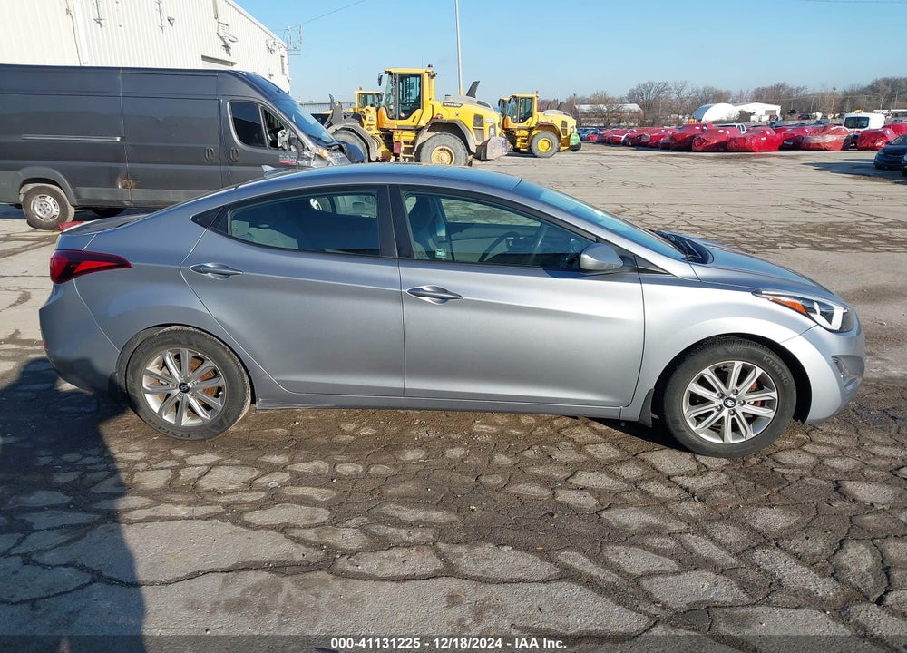 2015 HYUNDAI ELANTRA SE VIN: 5NPDH4AE5FH633567