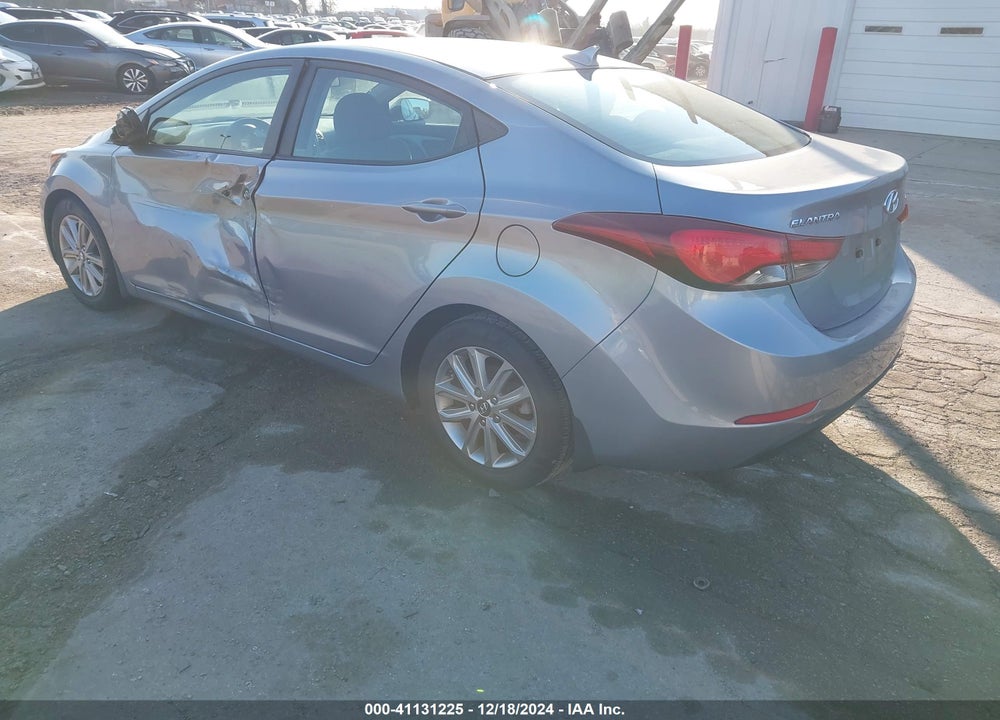 2015 HYUNDAI ELANTRA SE VIN: 5NPDH4AE5FH633567