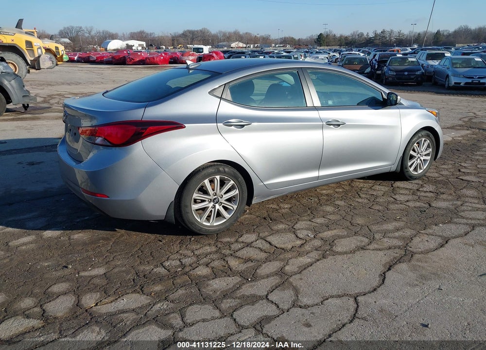 2015 HYUNDAI ELANTRA SE VIN: 5NPDH4AE5FH633567