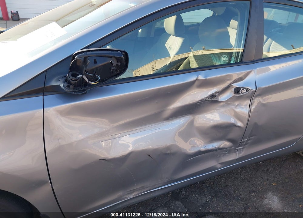 2015 HYUNDAI ELANTRA SE VIN: 5NPDH4AE5FH633567