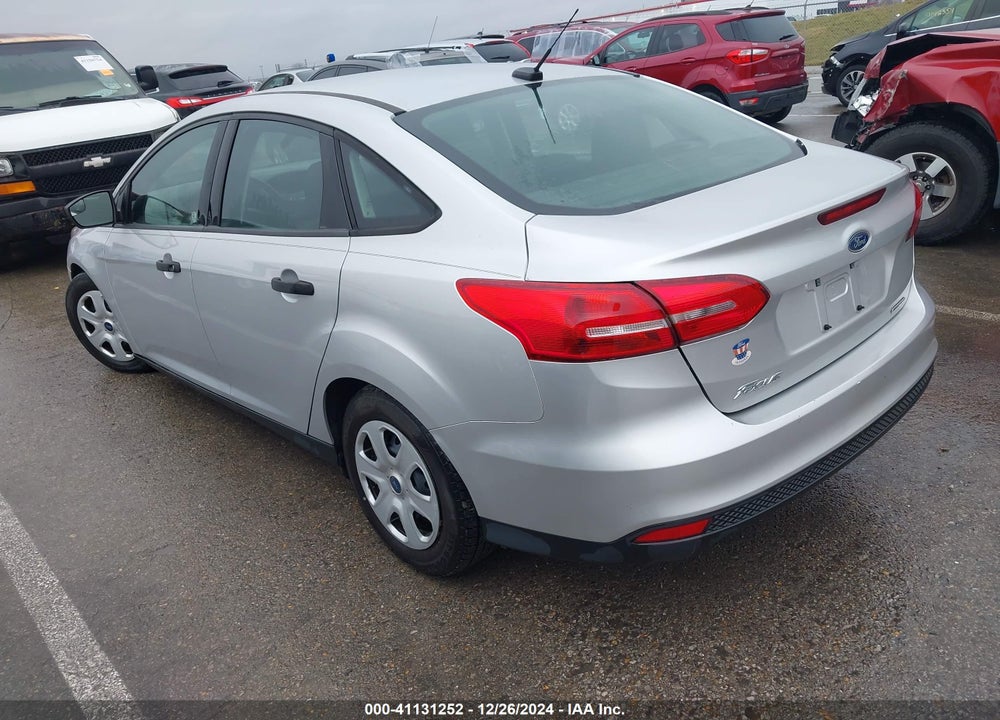 2016 FORD FOCUS S VIN: 1FADP3E28GL379594