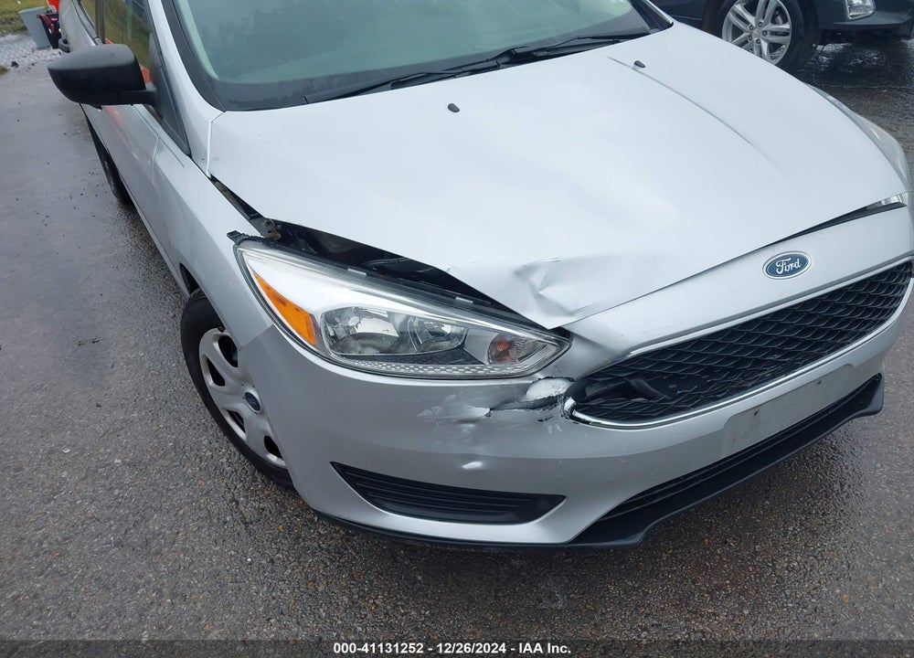 2016 FORD FOCUS S VIN: 1FADP3E28GL379594