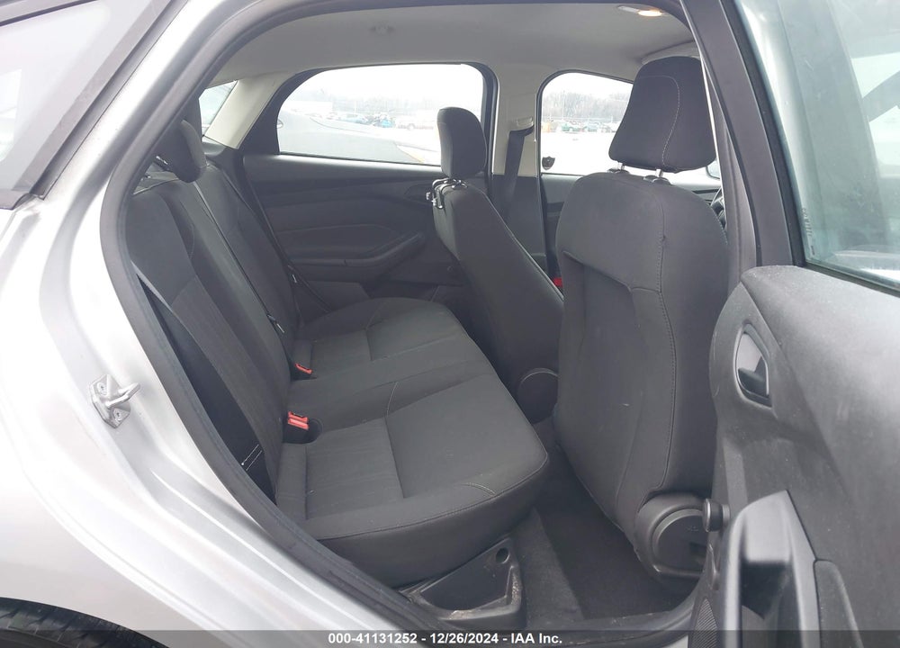 2016 FORD FOCUS S VIN: 1FADP3E28GL379594