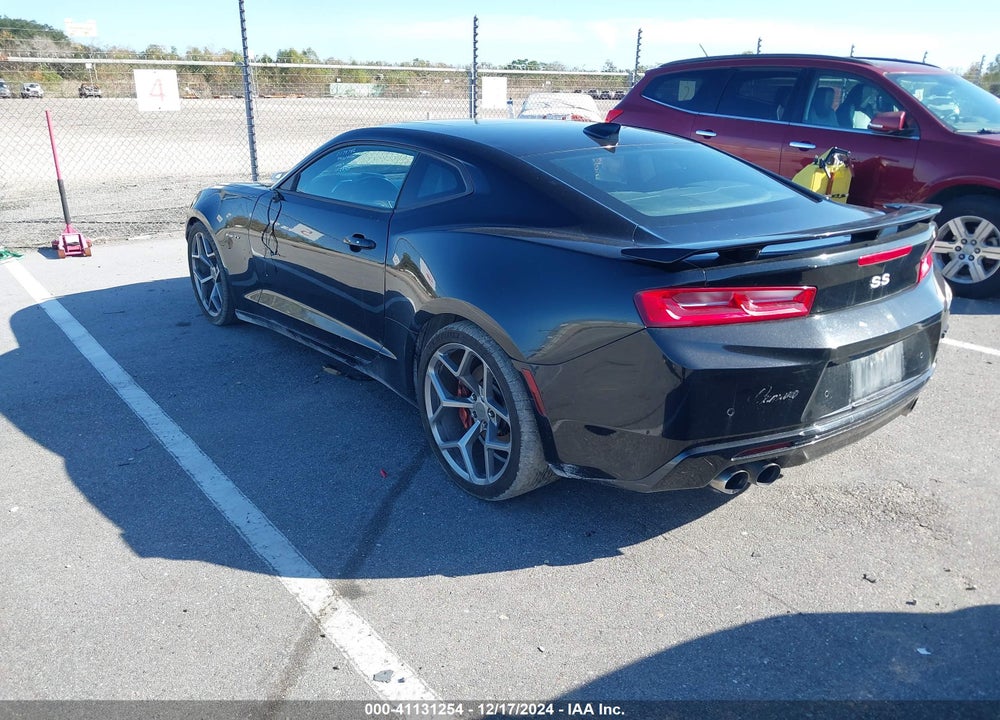 2017 CHEVROLET CAMARO 2SS VIN: 1G1FH1R71H0124355