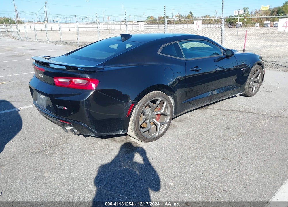 2017 CHEVROLET CAMARO 2SS VIN: 1G1FH1R71H0124355