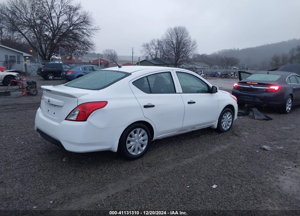 2018 NISSAN VERSA 1.6 S+ VIN: 3N1CN7AP4JL819748