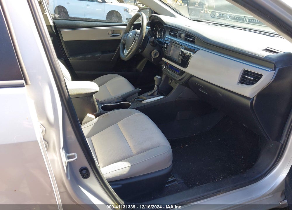 2015 TOYOTA COROLLA VIN: 5YFBURHE5FP214756