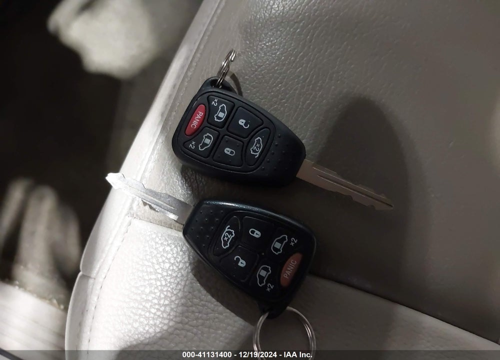 2005 DODGE GRAND CARAVAN SXT VIN: 2D4GP44L35R585369