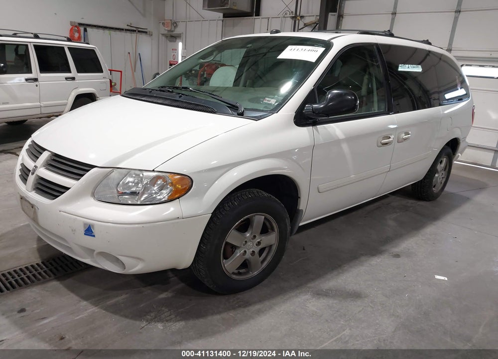 2005 DODGE GRAND CARAVAN SXT VIN: 2D4GP44L35R585369