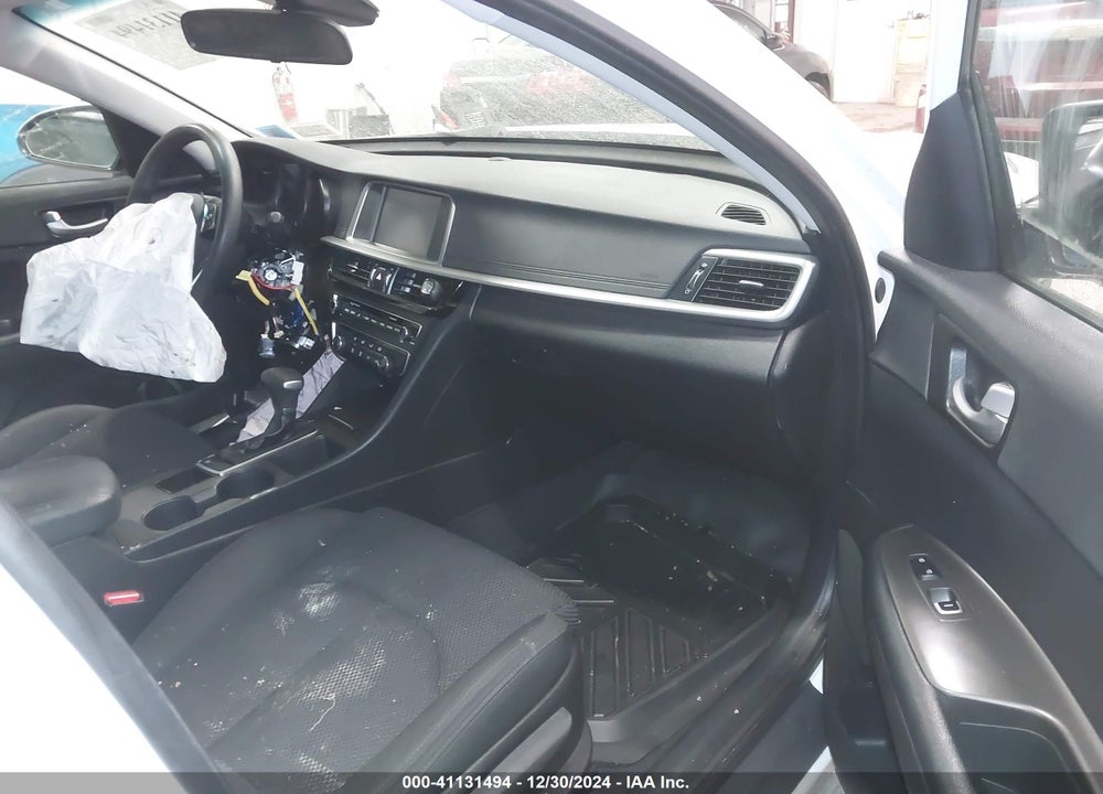 2019 KIA OPTIMA LX VIN: 5XXGT4L35KG294709