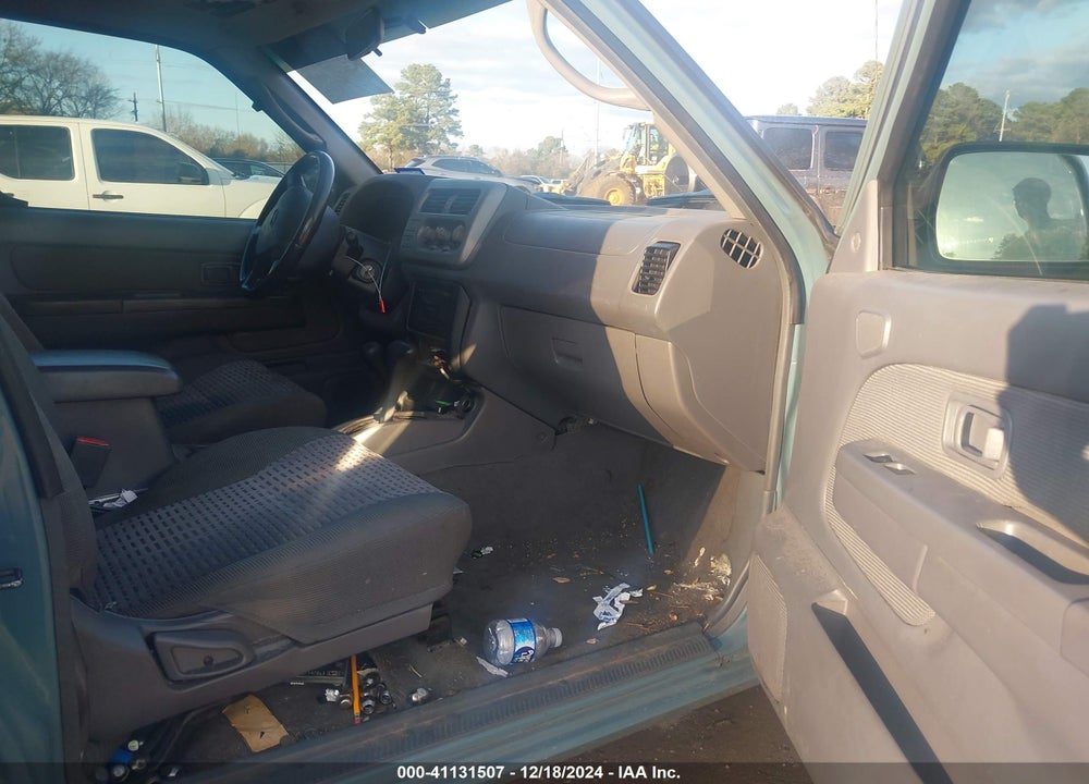 2001 NISSAN XTERRA SE VIN: 5N1ED28Y61C525060