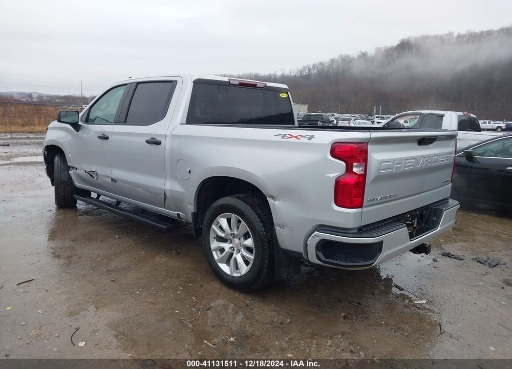 2022 CHEVROLET SILVERADO 1500 4WD SHORT BED CUSTOM VIN: 1GCPDBEK0NZ525815