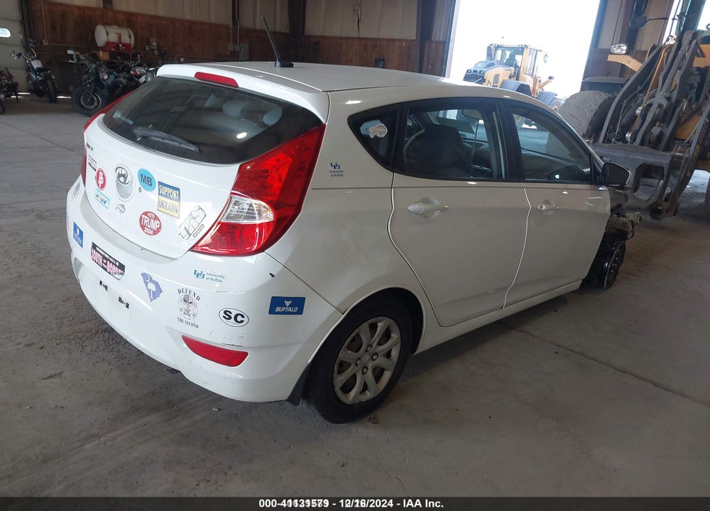 2014 HYUNDAI ACCENT VIN: KMHCT5AE3EU196958