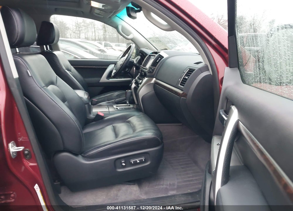 2013 TOYOTA LAND CRUISER V8 VIN: JTMHY7AJ8D4018370