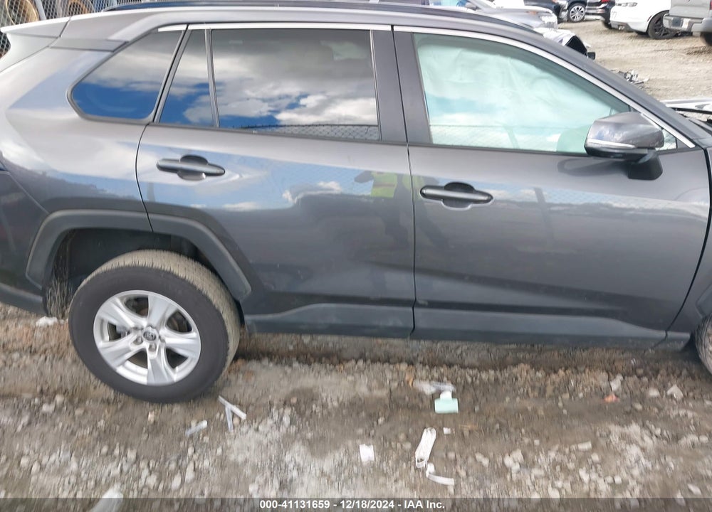 2021 TOYOTA RAV4 XLE VIN: 2T3W1RFV7MW161042